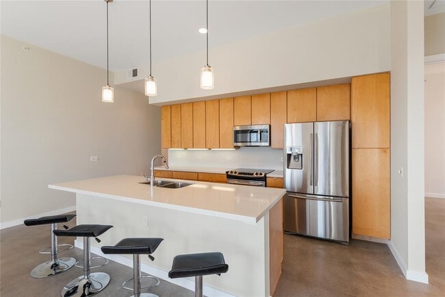 Building Photo - 507 Sabine St