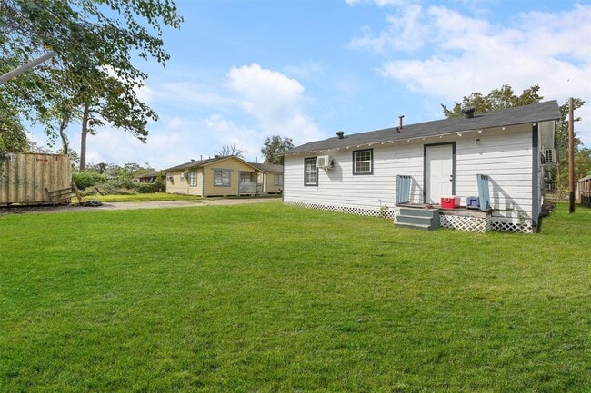Building Photo - 8516 Spaulding St