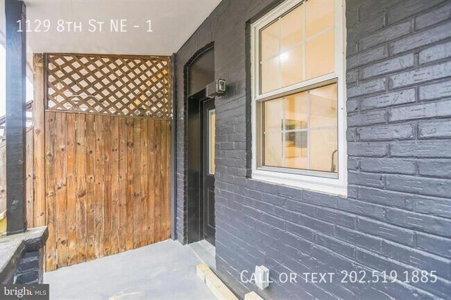 Building Photo - 1129 8th St NE