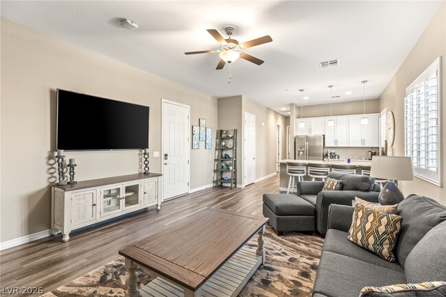 Building Photo - 1133 Pandora Canyon St