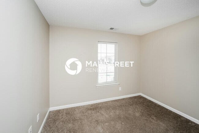 Building Photo - 3 Bedroom Pet-Friendly Home in Memphis, TN with Main Street Renewal