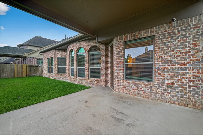 Building Photo - 8338 Sedona Ridge Dr