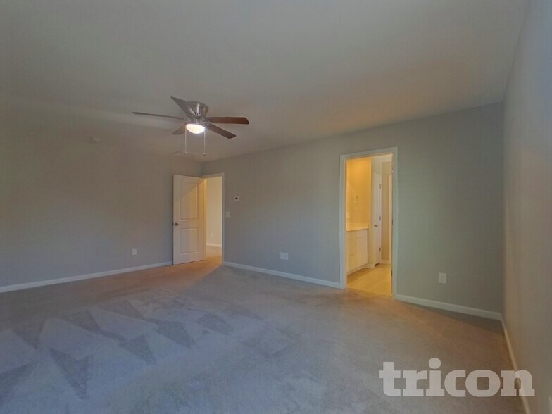 Building Photo - 1918 Landrow Ln