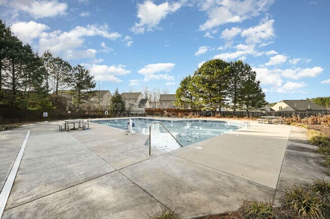 Building Photo - 149 Kingston Drive