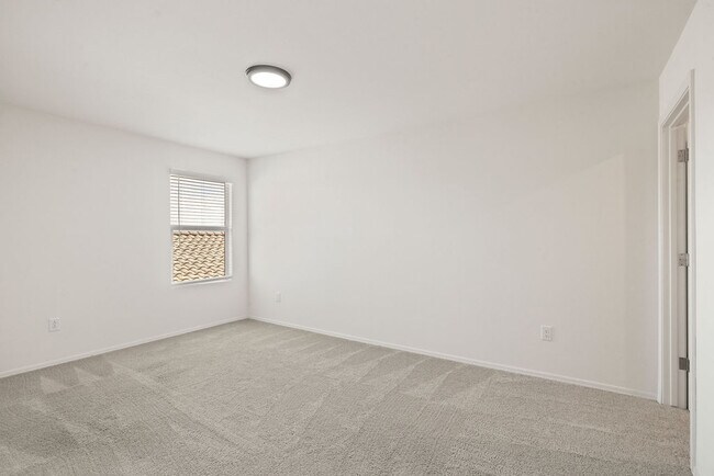 Building Photo - 11288 S Weismann Dr