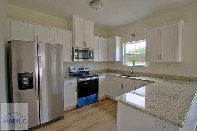 Building Photo - 149 W Franklin St