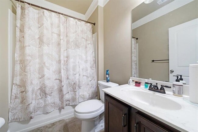 Building Photo - 3355 Palmer Lake Pointe