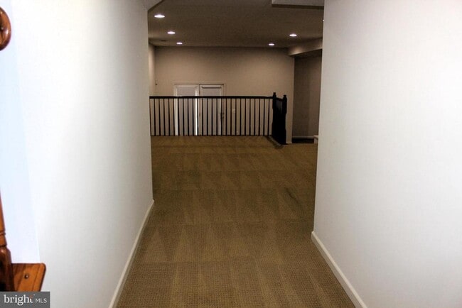 Building Photo - 7967 Almeda Ct