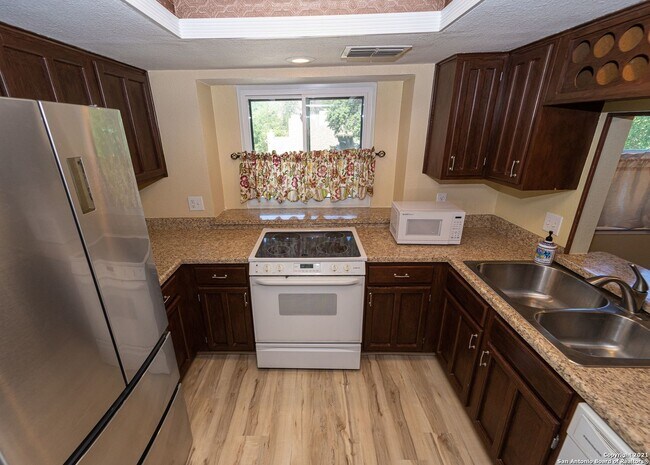 Building Photo - 14122 Churchill Estates Blvd