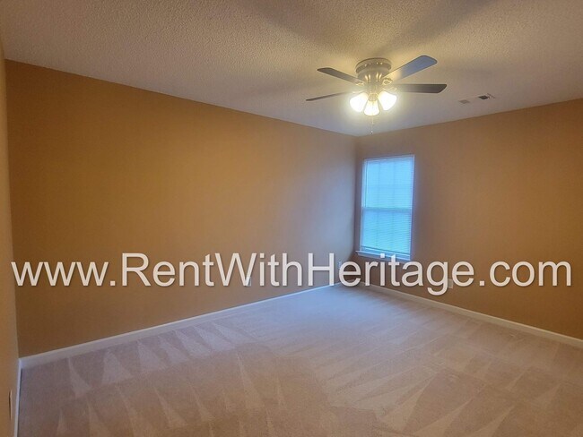 Building Photo - WOW!!! GORGEOUS HOME IN POPULAR CREEKSIDE SUBDIVSION / SWIM / TENNIS / UPGRADES GALLORE