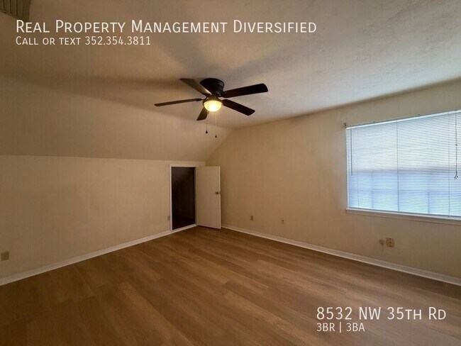 Building Photo - 8532 NW 35 Rd