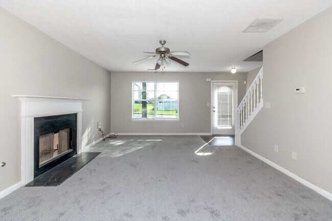 Building Photo - Impressive 4 bed, 2.5 bath Home.