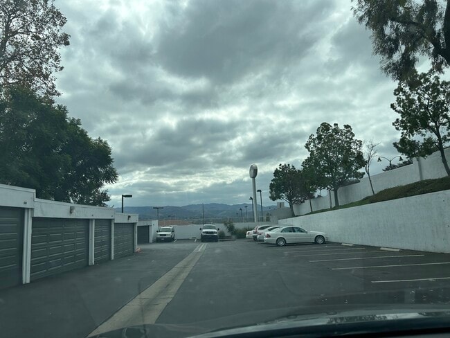 Building Photo - 1109 Tivoli Ln