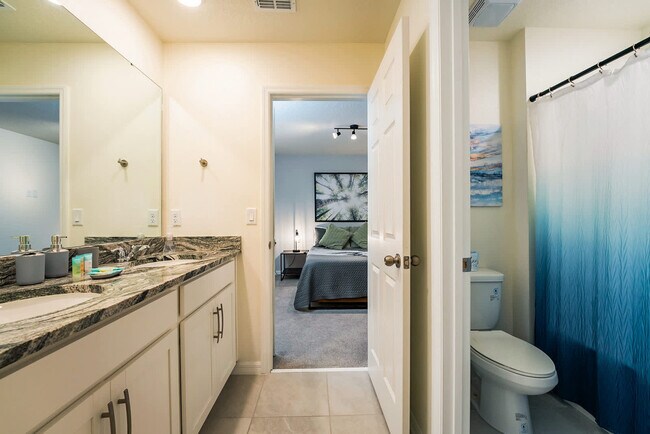 Building Photo - 1566 Mermaid Cv Wy