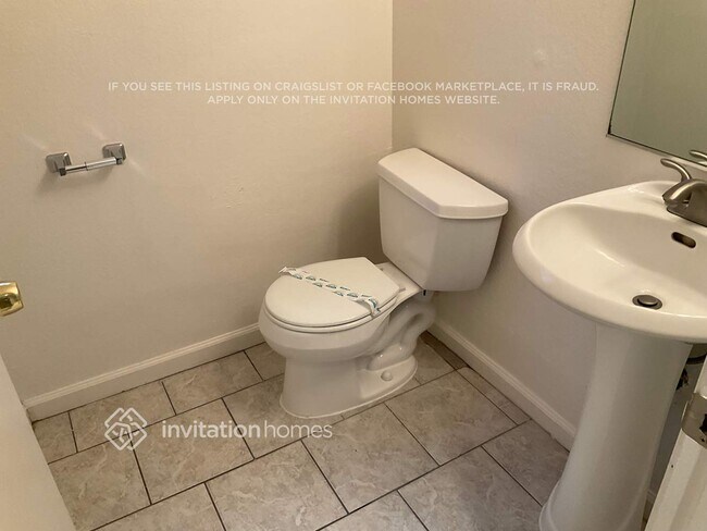 Building Photo - 31089 Tecumseh Ct