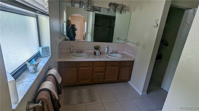 Building Photo - 9664 W Plantation Ln