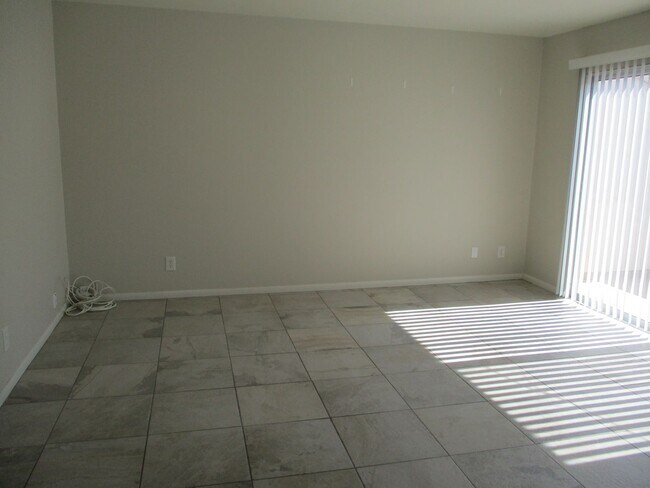 Building Photo - Linda Vista 2nd floor Studio w/Balcony