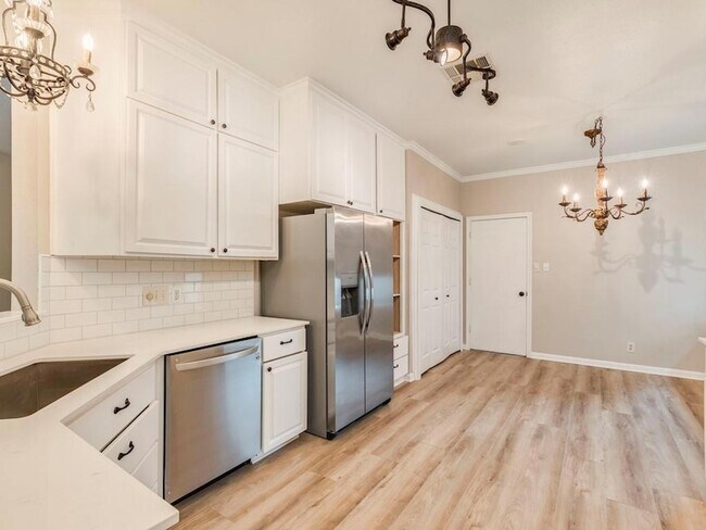 Building Photo - 808 Timber Trail