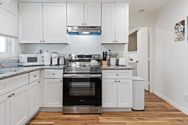 Building Photo - 227 S Main St