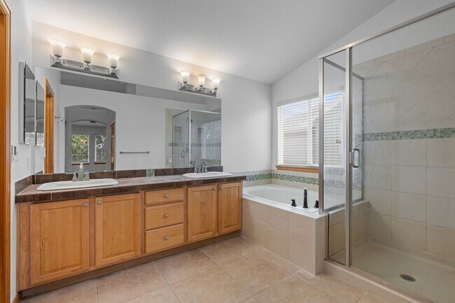 Building Photo - 10197 S Fairgate Way