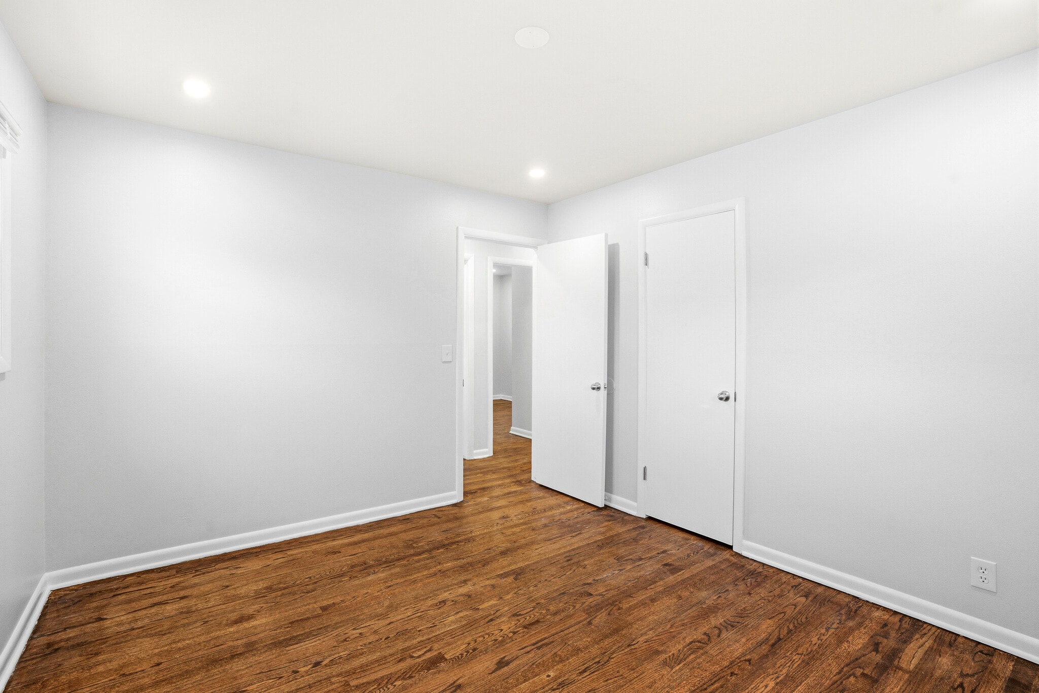 Building Photo - 3316 E Bottsford Ave