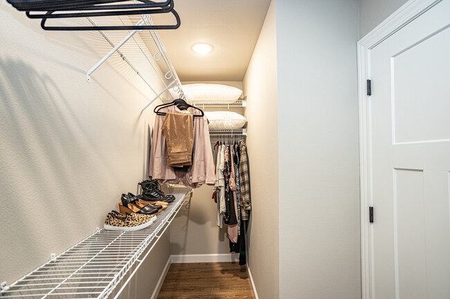 Large walk-in closet attached to primary bedroom suite - 110 Sierra Cir