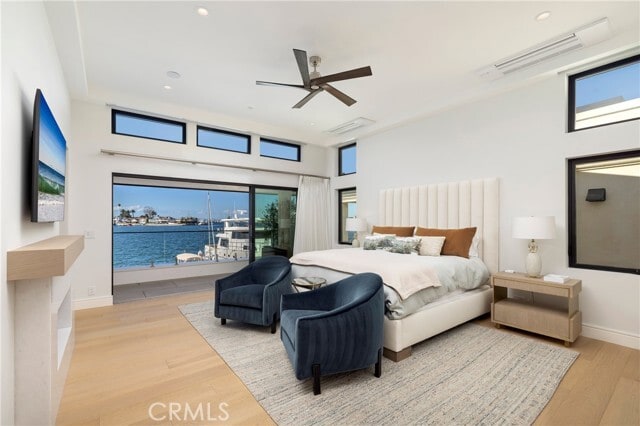 Building Photo - 130 S Bay Front