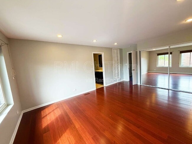 Building Photo - 354 E Rimini Ct