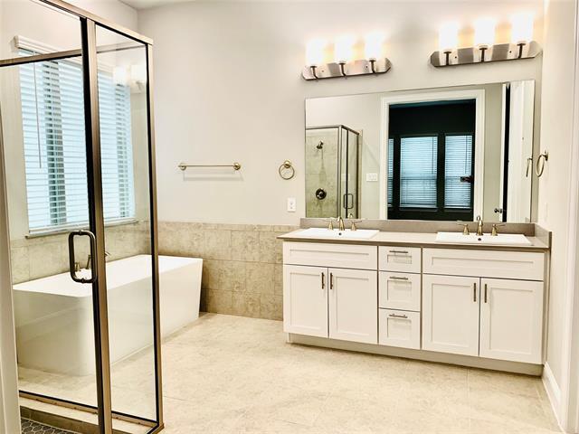 Building Photo - 17644 Bottlebrush Dr