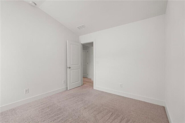 Building Photo - 2469 Honey Wy