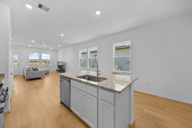 Building Photo - 18006 Lasso Mls Dr