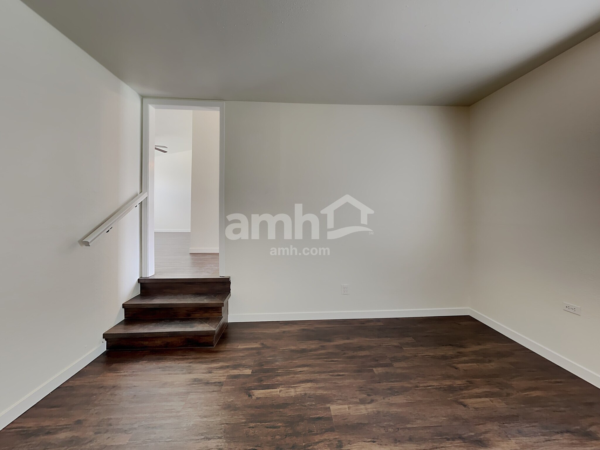 Building Photo - 7890 W Powell St