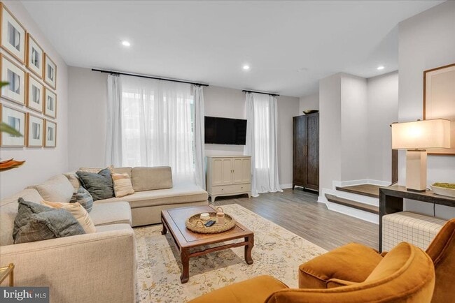 Building Photo - 5 Kohlmyer Dr