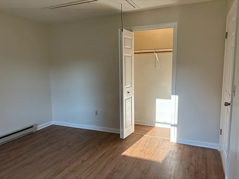 Building Photo - 6 Graves St