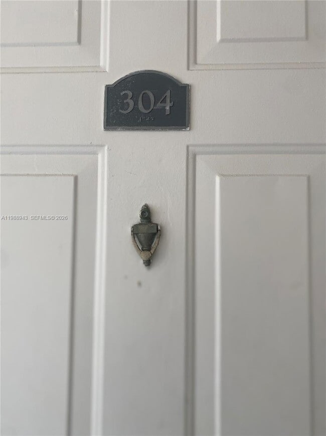 Building Photo - 10121 W Sunrise Blvd