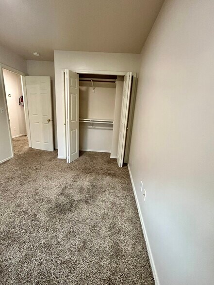 Building Photo - 2524 Azurite Ct
