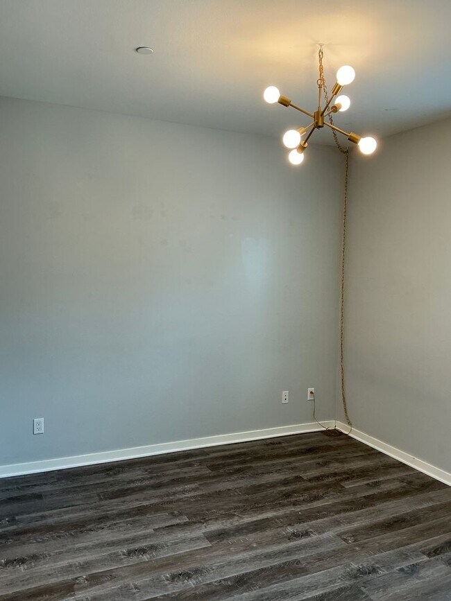 Building Photo - 3 Bedroom 3 Bath Townhouse Style Condo at Depot Walk in Orange