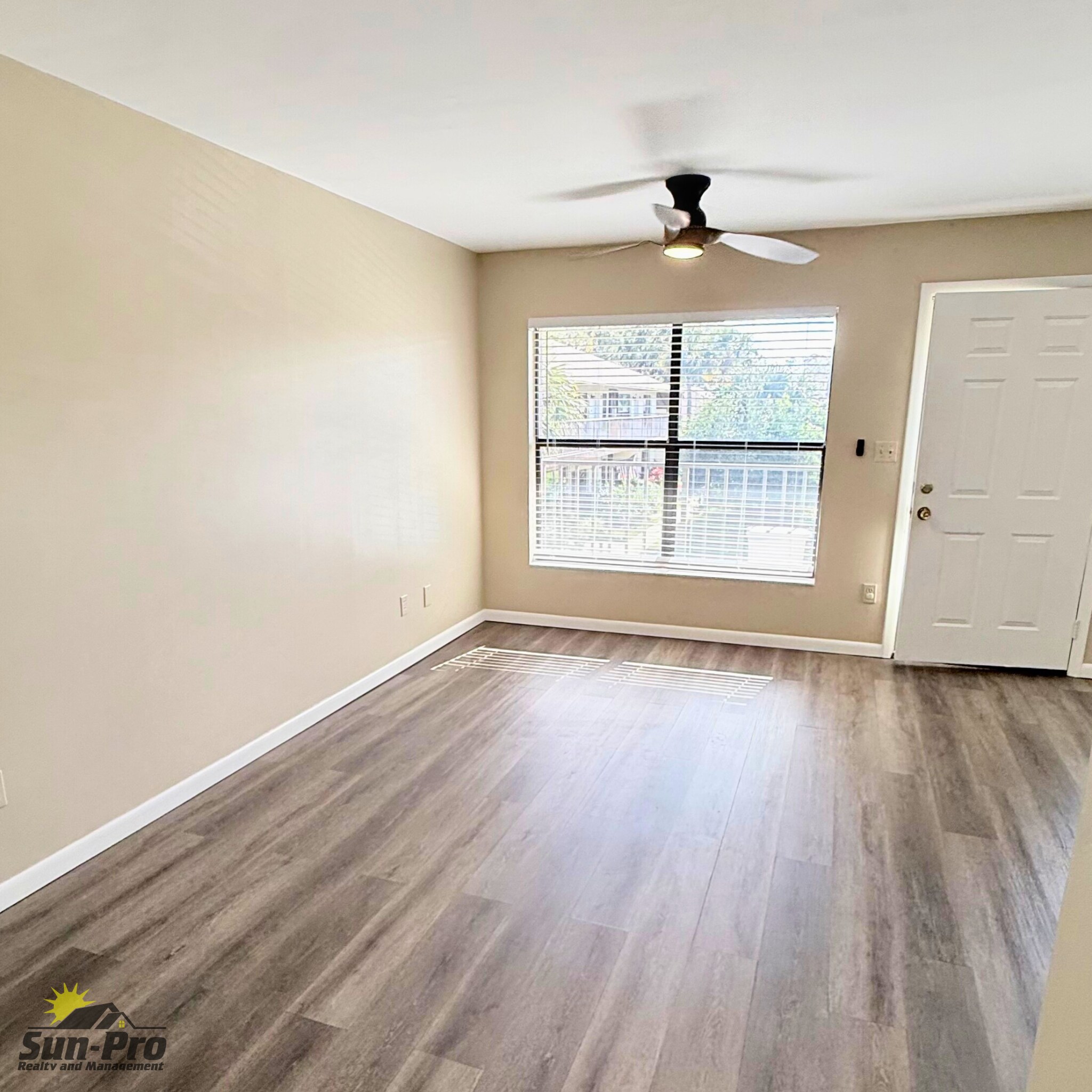 Building Photo - 108 Lacosta Ln