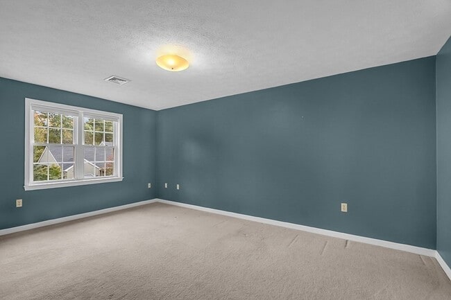 Building Photo - 30 Caspian Way