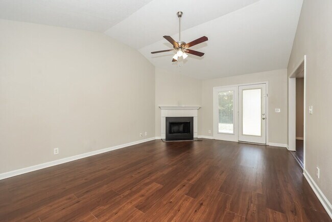 Building Photo - 845 Maricopa Dr