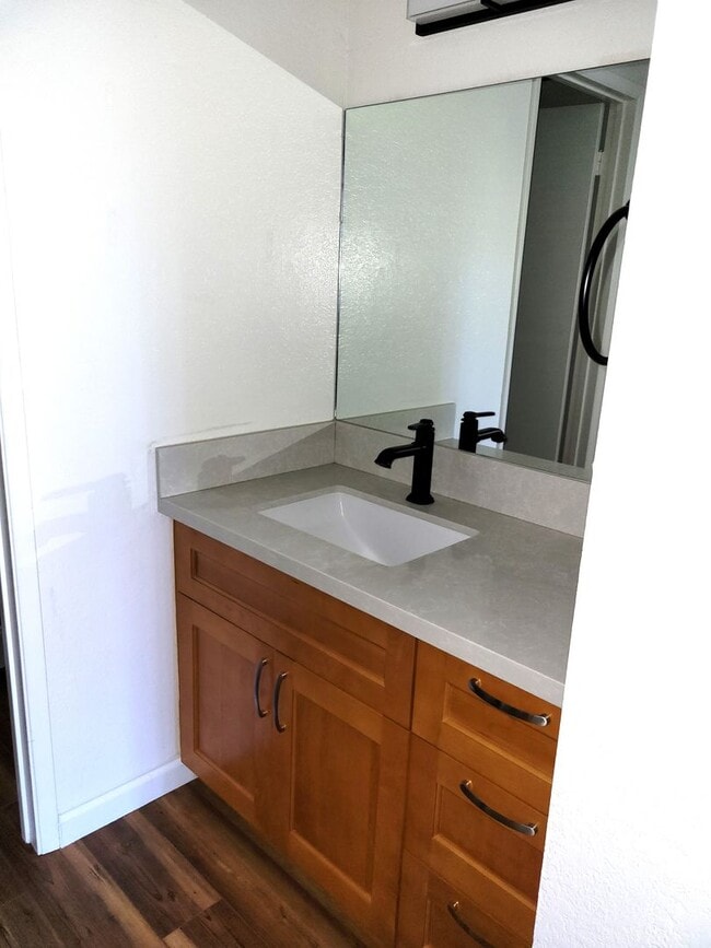 Building Photo - Wailuna Townhouse - 3 bedrooms, 2 bath, 1 ...