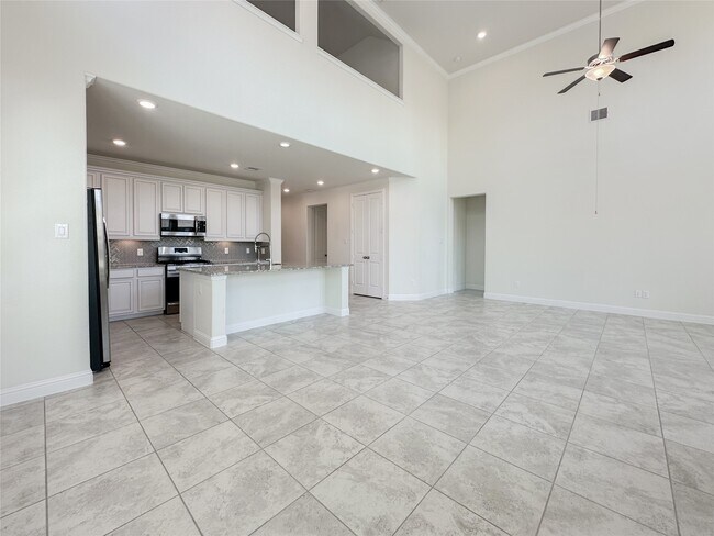 Building Photo - 6710 Gallinas Wy