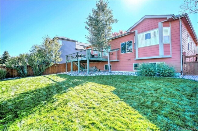 Building Photo - Elegant 4-Bedroom, 3 bathroom Home with Fi...