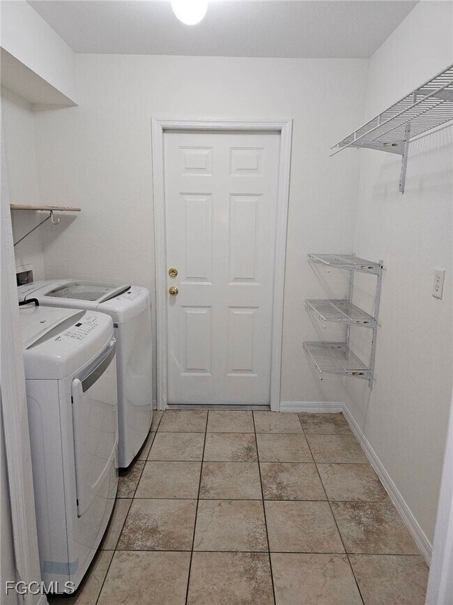 Building Photo - 1900 NW 33rd Ave