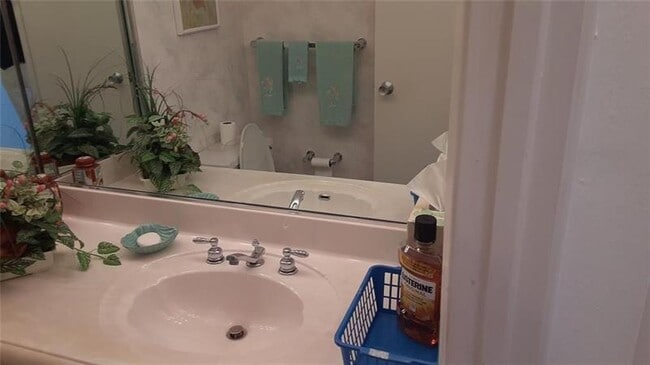 Building Photo - 1950 S Ocean Dr