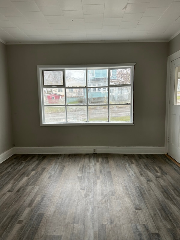 Building Photo - 133 W Van Buren St