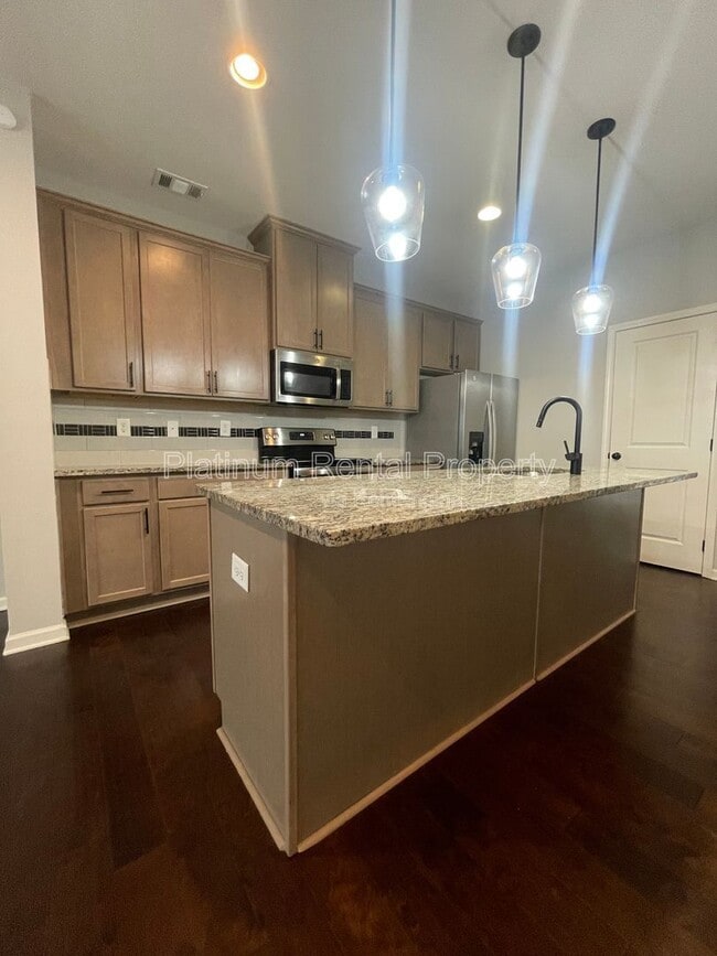 Building Photo - 841 Ambient Way