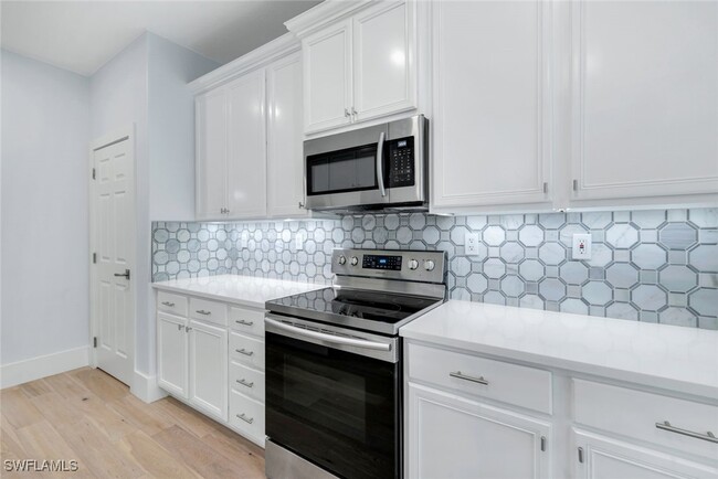 Building Photo - 12858 Carrington Cir
