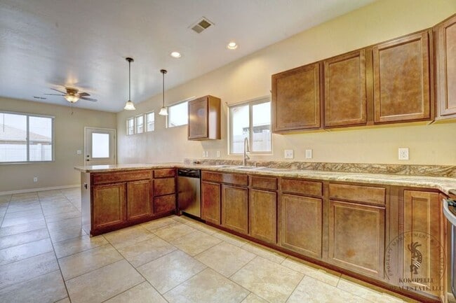 Building Photo - 429-29 1/2 29 1/2 Rd