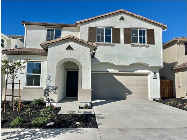 Building Photo - 16297 Malibu Dr